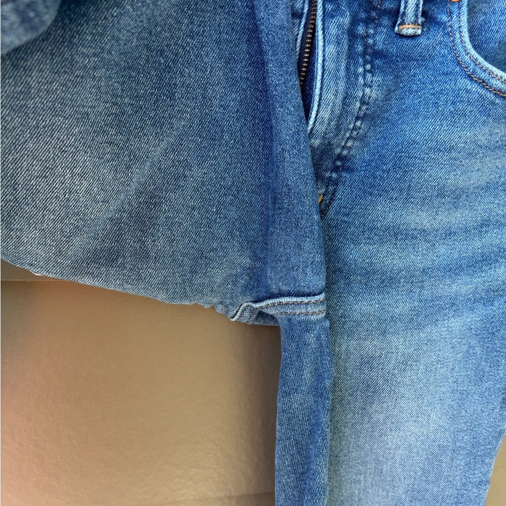 Madewell Cali Demi-Boot Jeans in Bodney Wash | 27 - Picture 8 of 11